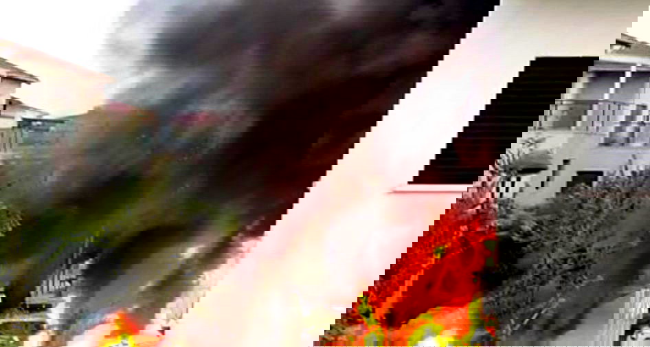 كريات طبعون - حريق في عدد من السيارات الكهربائية  