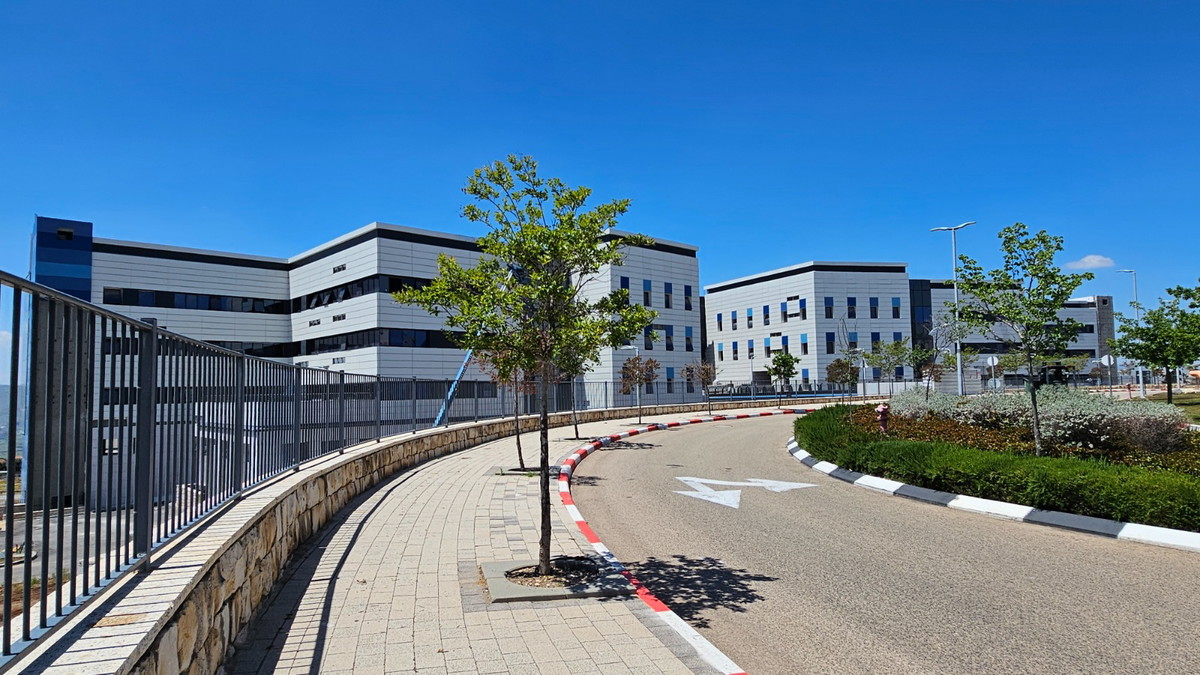 كفركنّا: إصابة شاب في العشرينيّات من عمره بجروح خطيرة من جرّاء تعرّضه للطعن