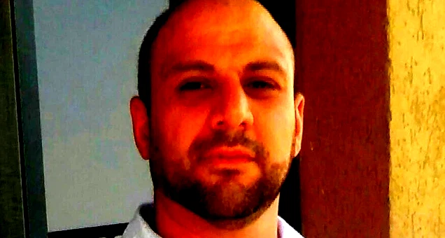 هُوِيَّةُ النُّهُوضِ وَعَقْلِيَّةُ الجُذُورِ 