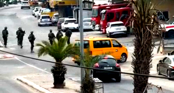 عقب نزوح الآلاف| مصادر: القوات الإسرائيليّة تقتحم مدينة جنين ومخيّمها... حملات تفتيش واسعة للمنازل