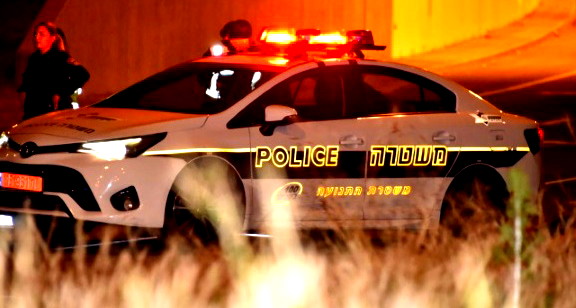 اعتقال شاب من شفاعمرو في موديعين بعد محاولة خطف جهاز اتصال وسلاح شرطي