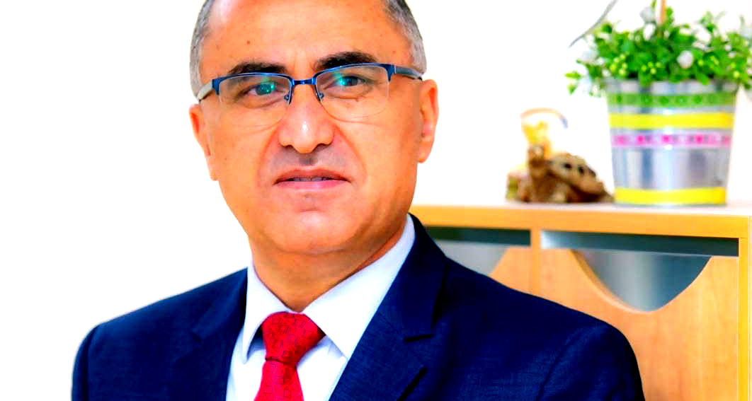 إنجاز تاريخي وفخر للمجتمع العربي: كلاليت تبارك للبروفيسور طريف بدر مدير المركز الطبي كابلان ومستشفى هرتسفيلد على تعيينه عضوًا في المجلس الدولي لمعهد وايزمان للعلوم (ع.ع)