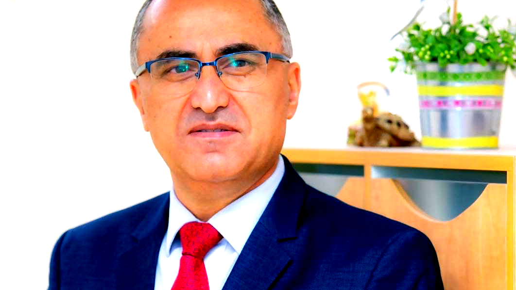 إنجاز تاريخي وفخر للمجتمع العربي: كلاليت تبارك للبروفيسور طريف بدر مدير المركز الطبي كابلان ومستشفى هرتسفيلد على تعيينه عضوًا في المجلس الدولي لمعهد وايزمان للعلوم