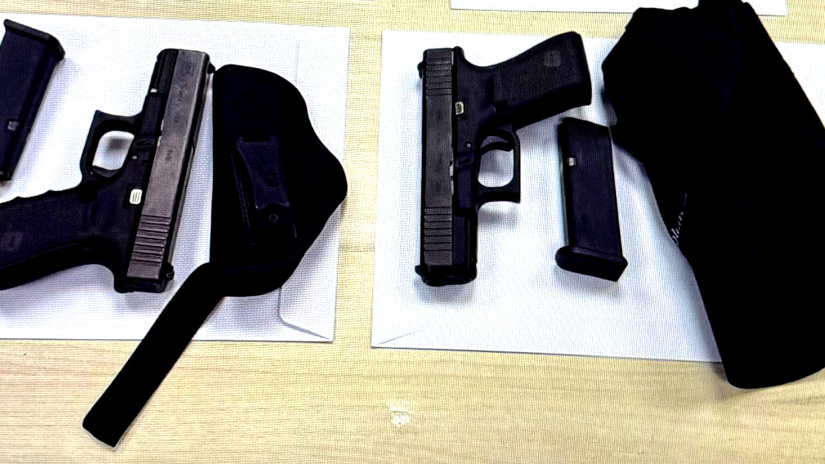  اعتقال شابين مسلحين في عرابة - الشرطي للمشتبه : ما هذا (السلاح) ؟ المشتبه : لا أعرف !