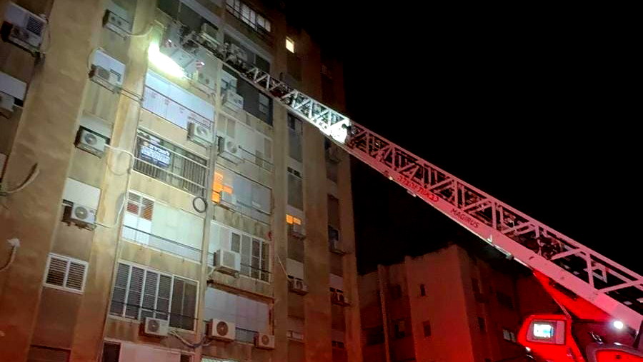 10 إصابات إثر اندلاع حريق في شقة سكنية بكريات آتا