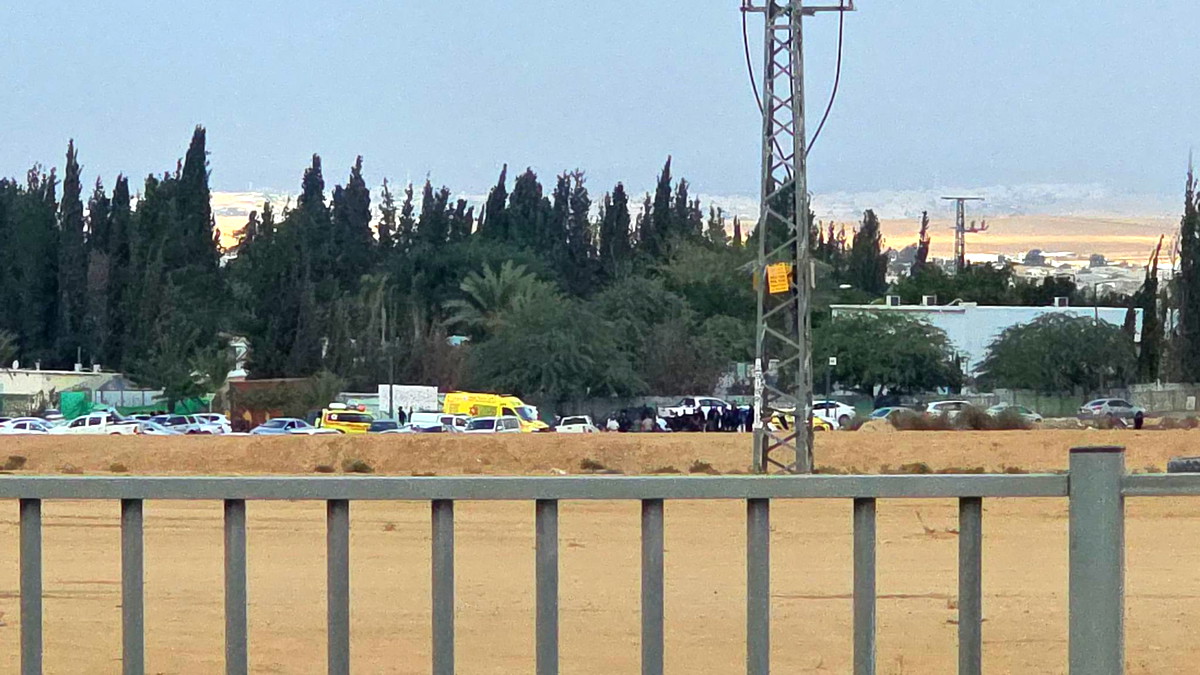 مصرع شاب (19 عاما) اثر اصابته بصعقه كهربائيه قرب بلدة أبو قويدر في منطقة النقب