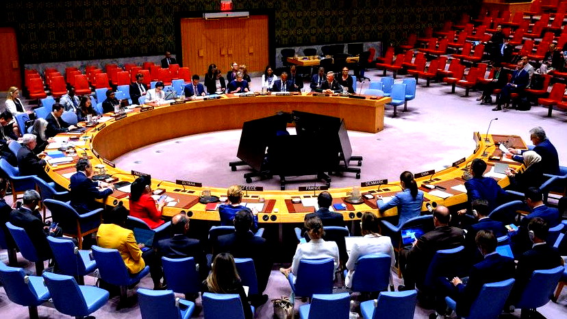 حماس تطلب الدعم من دولة عربية وفصائل غزة ترفض المشروع الأمريكي وتعتبره دعوة للوصاية واحتلالا