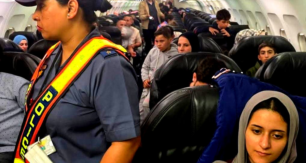 يديرها إسرائيلي إستوني.. جمعية غامضة أخرجت مئات الغزيين من القطاع