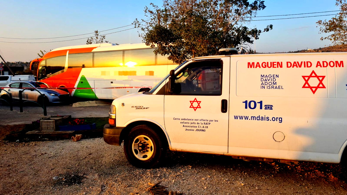 القدس:مصرع طفلة (8 سنوات) إثر حادث دهس من قبل حافلة