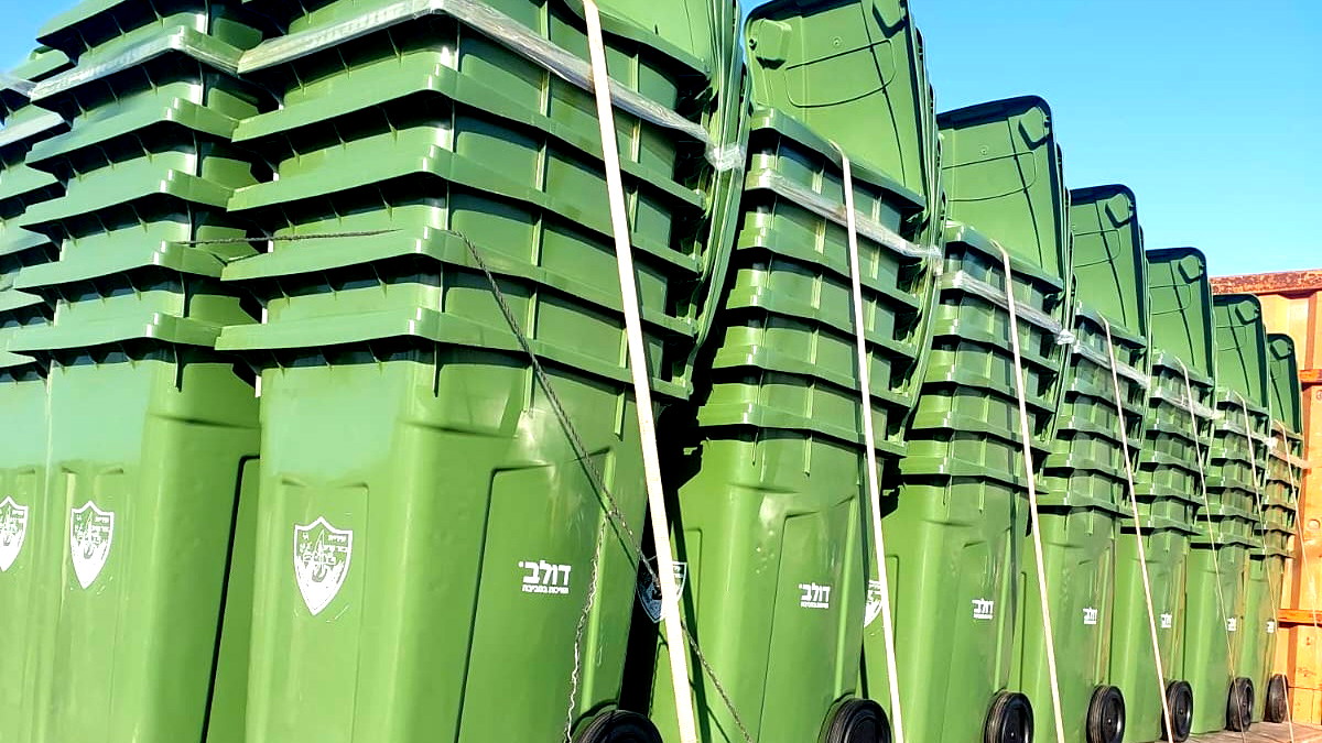 بلدية كفرقرع تطلق مشروع استبدال حاويات النفايات لتعزيز النظافة وجودة الحياة