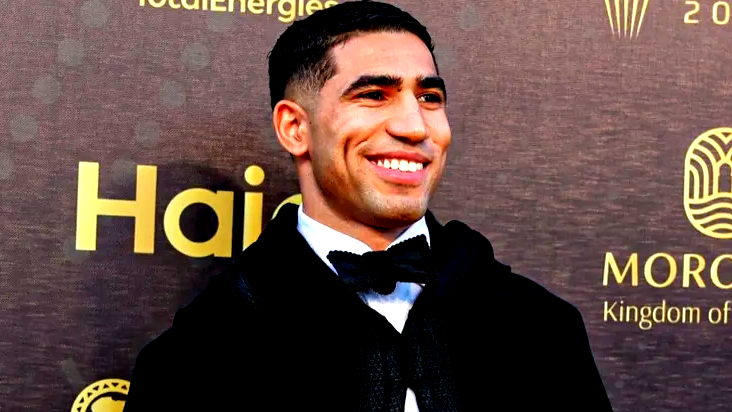 المغربي أشرف حكيمي يتوج بجائزة أفضل لاعب إفريقي للمرة الأولى