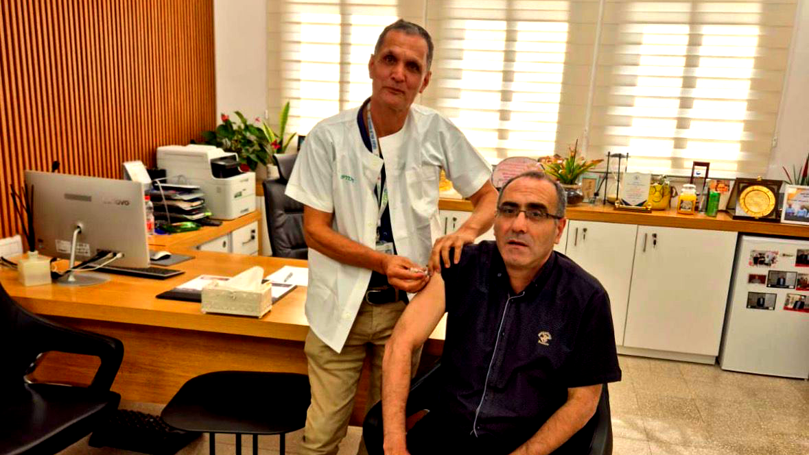 كلاليت لواء شارون-شومرون: عيادة كلاليت برطعة في حملة تطعيمات الإنفلونزا ورفع الوعي الصحي في بلدات مجلس بسمة