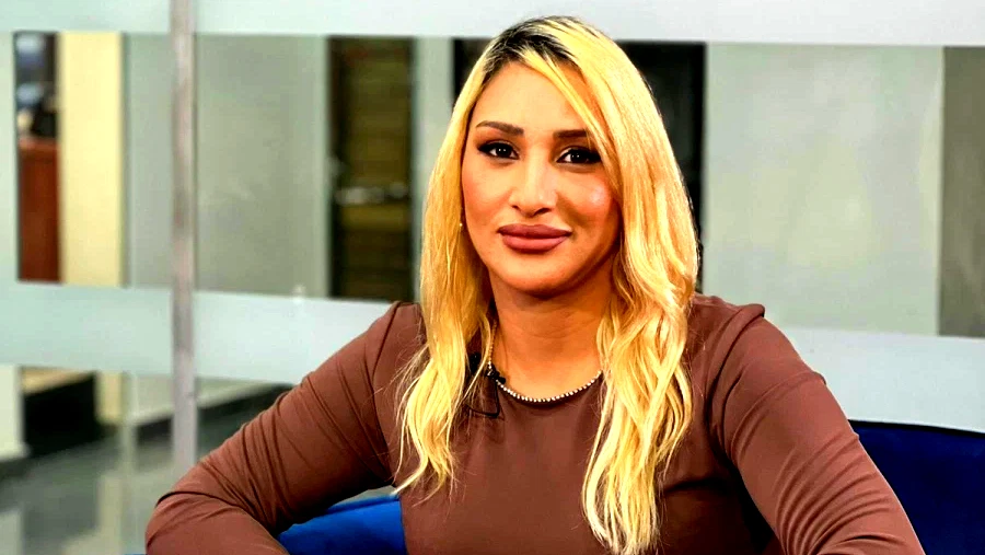 برنامج "قصة نجاح" يستضيف ميسون الفقير: امرأة من اللد كتبت قصة تميّزها بالشعر والألوان