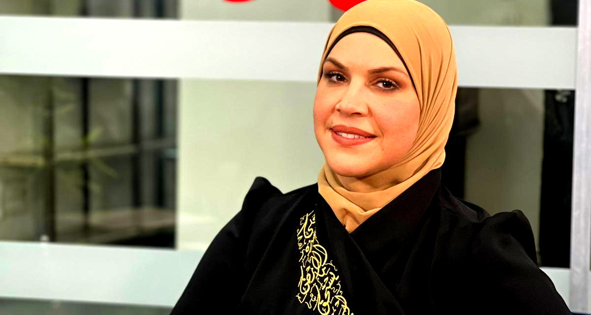 arabtv  - برنامج "قصة نجاح" يستضيف رنا عبد القادر : مثال لإنسانة قوية ما استسلمت وقفت على رجليها رغم الألم 