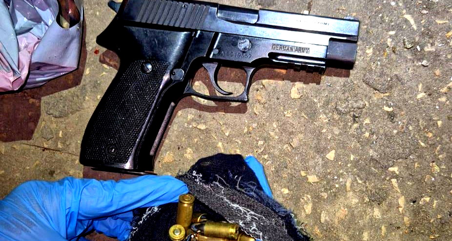 رهط: الشرطة تعتقل مشتبهاً بالضلوع بجريمة قتل أشرف وعبد الله أبو مديغم