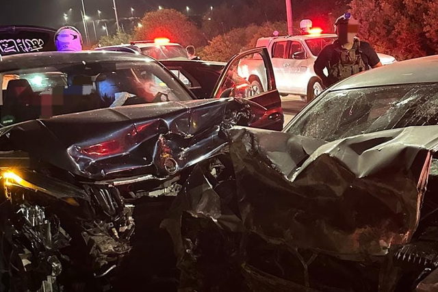 الضفة الغربية: مصرع شابين بحادث طرق مروع على شارع 5066