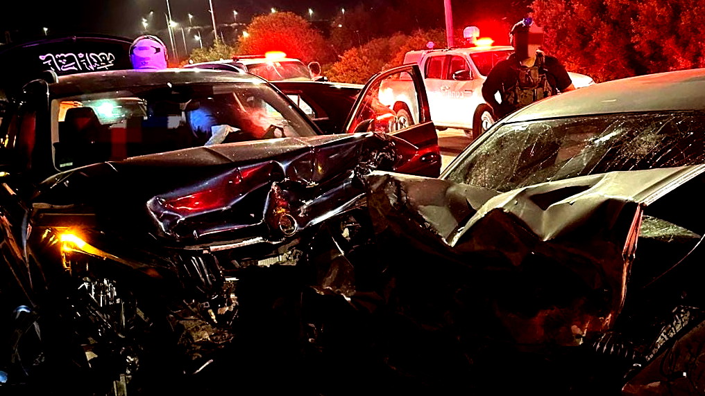 الضفة الغربية: مصرع شابين بحادث طرق مروع على شارع 5066