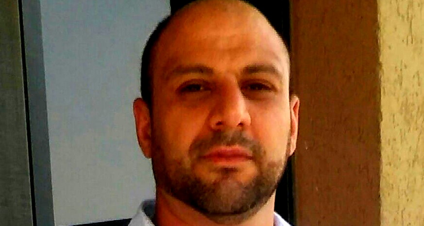 نَصْلُ الظِّلِّ 