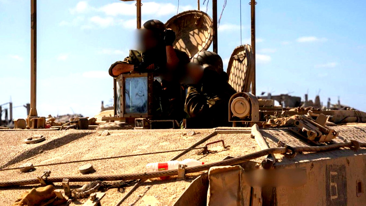 حماس: إسرائيل تدفع الخط الأصفر غربا بشكل يومي ما يتسبب بموجة نزوح واسعة للسكان