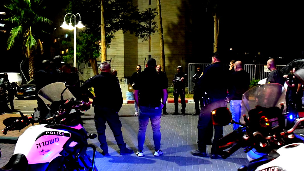 الشرطة ووزارة البيئة تنفذان حملة واسعة ضد المركبات المزعجة في القدس