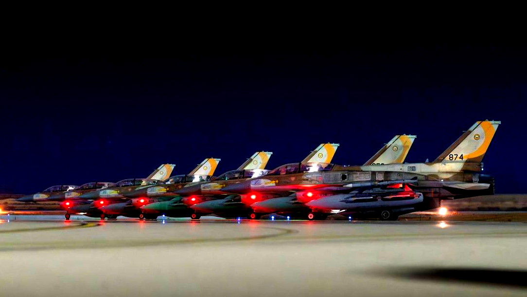 إسرائيل توقع عقدًا بمليارات الدولارات لزيادة مخزون القبة الحديدية وصواريخ أنظمة الدفاع الجوي