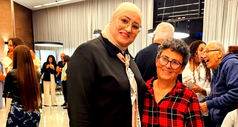 قراءة نقدية في كتاب “ضجيج الصمت” لهديل قشوع شريقي 