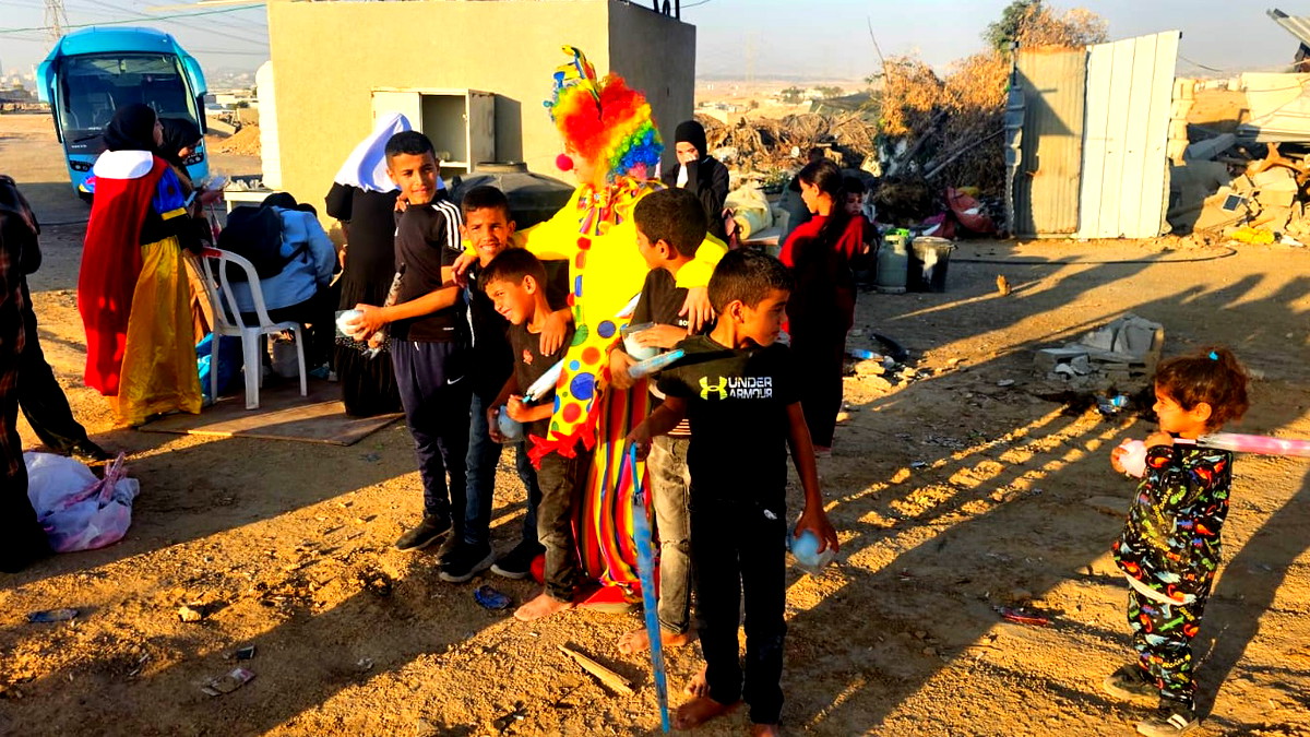 لتعزيز التواصل مع أهلنا في النقب – المركز الجماهيري أم الفحم ينظم زيارة لقرية السر