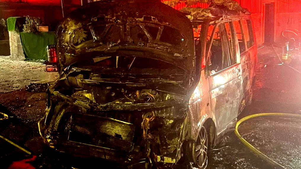 رهط: حريق في عدد من المباني