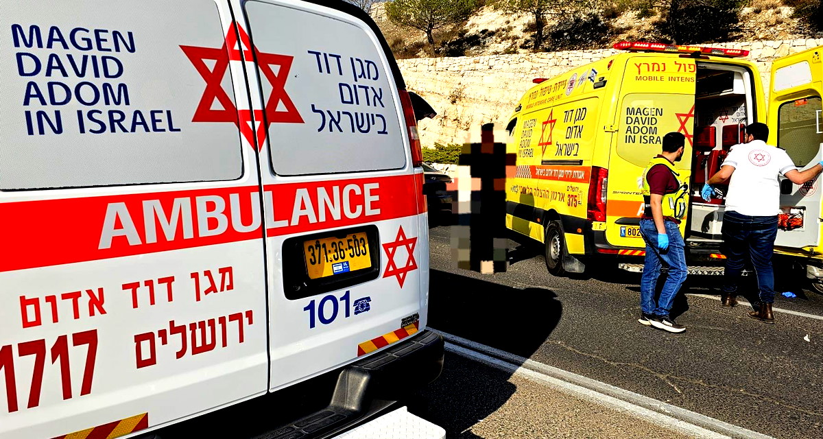 إصابة سائق دراجة نارية (30 عامًا) بجروح خطيرة من جرّاء حادث طرق ذاتي وقع في مدينة القدس