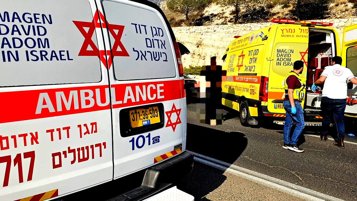 إصابة سائق دراجة نارية (30 عامًا) بجروح خطيرة من جرّاء حادث طرق ذاتي وقع في مدينة القدس