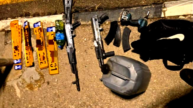 إحباط جريمة خطيرة واعتقال مشتبه (25 عامًا) من أم الفحم- ضبط كلاشينكوف وذخيرة