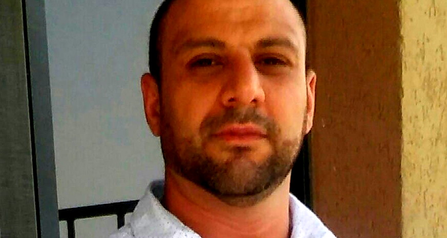 نَبْضُ الرِّجَالِ يَسْتَنِيرُ