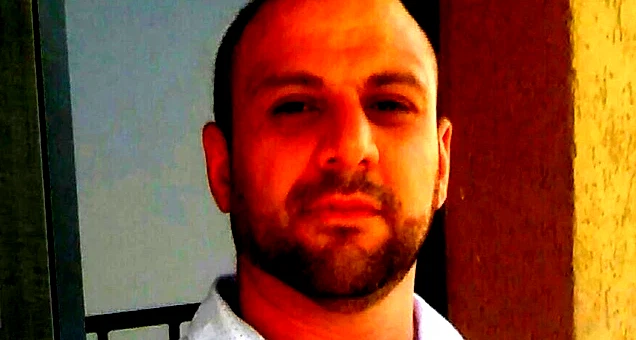 يا مُستعيرَ ضِياءَ الرُّؤى 