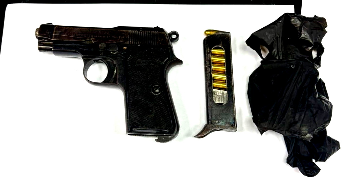 اعتقال شاب في يافا بعد ضبط مسدس و7 رصاصات خلال عملية تفتيش