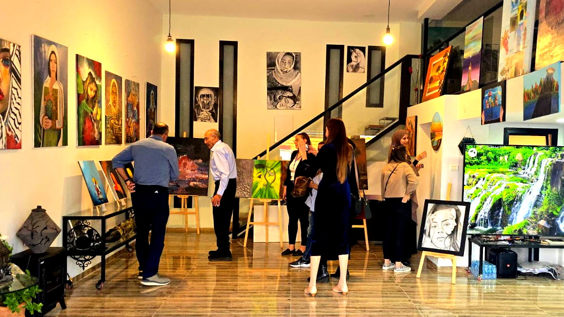 افتتاح معرض روح الشرق في مؤسسة تنوير