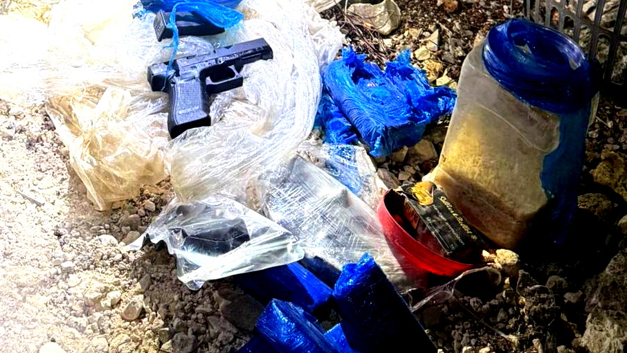 ضُبط عشرات الأسلحة في مدينة عرابة وتقديم لوائح اتهام خطيرة في قضايا تتعلق بحيازة اسلحة بشكل غير قانوني