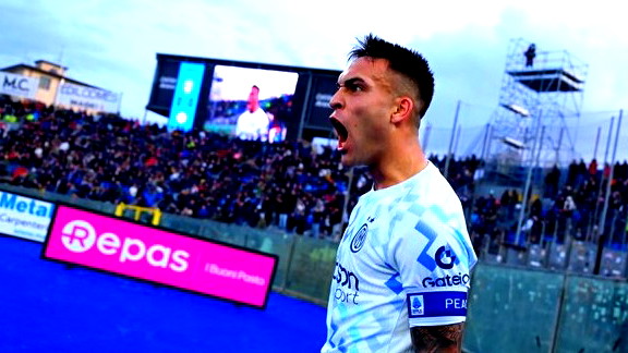 لاوتارو مارتينيز ينهي معاناة إنتر ميلان ويحقق رقماً قياسياً بالدوري الإيطالي