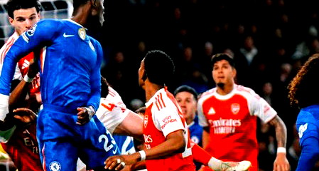 رغم طرد كايسيدو.. تشيلسي يفرض التعادل على أرسنال في ديربي عنيف 