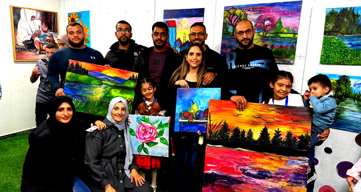 أمسية افتتاحية لمرسم "الوردة البيضاء" في كفركنا مع الفنانة فاتن أمارة في معرض  "لمسة أمل"