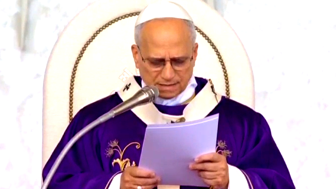 بمشاركة حَوالَيْ 150 ألف شخص- البابا لاون الرابع عشر يودّع الجمهورية اللّبنانية ويصرّح من هناك: الشّرق الأوسط بحاجة إلى مقاربات جديدة