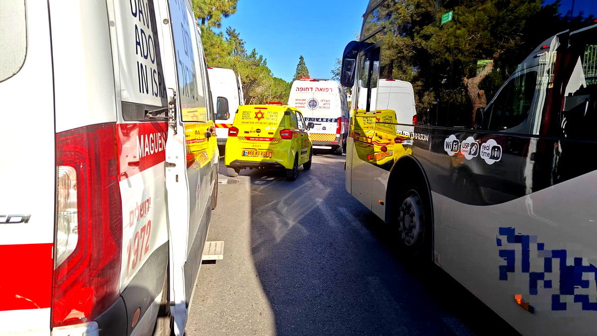 مصرع مُسّن (80 عامًا) إثر تعرّضه للدهس من قبل مركبة بأحد أحياء مدينة القدس