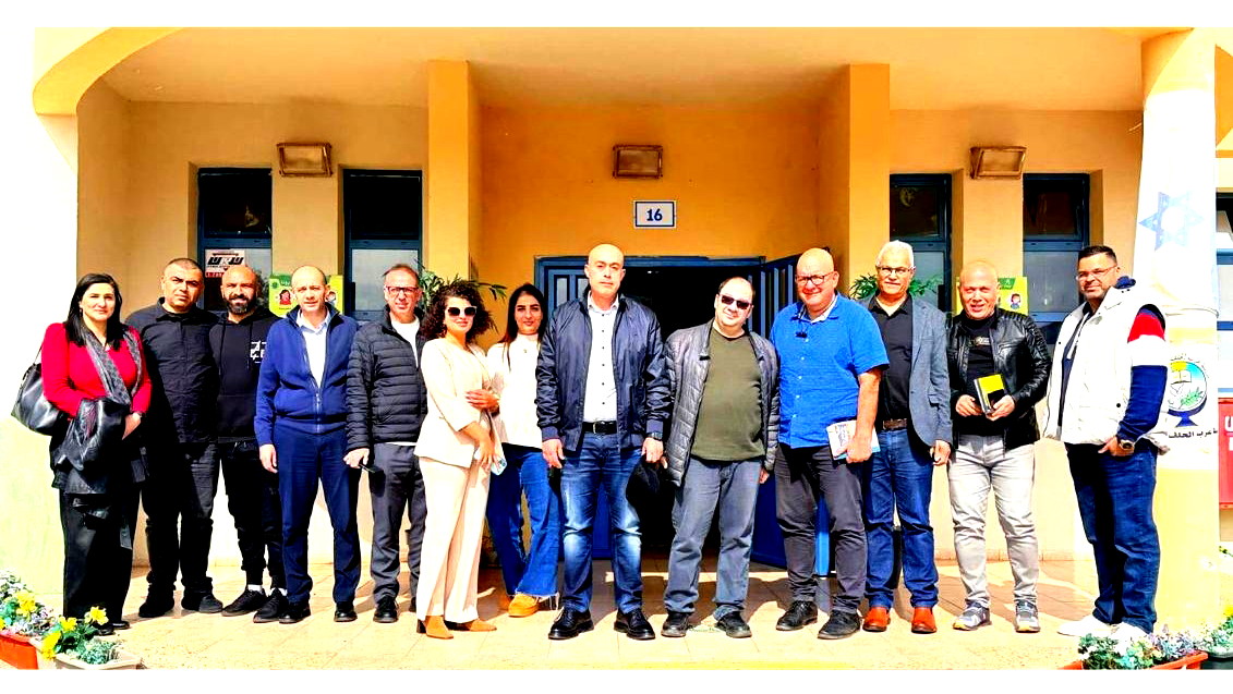 مدرسة عرب الحلف - بسمة طبعون - تحصد تقدير إدارة المجتمع والشباب التابعة لوزارة التربية والتعليم