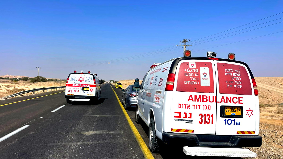 اصابة خطيرة لشاب 17 عاماً جراء انقلاب مركبة رباعية الدفع في عين ماهل