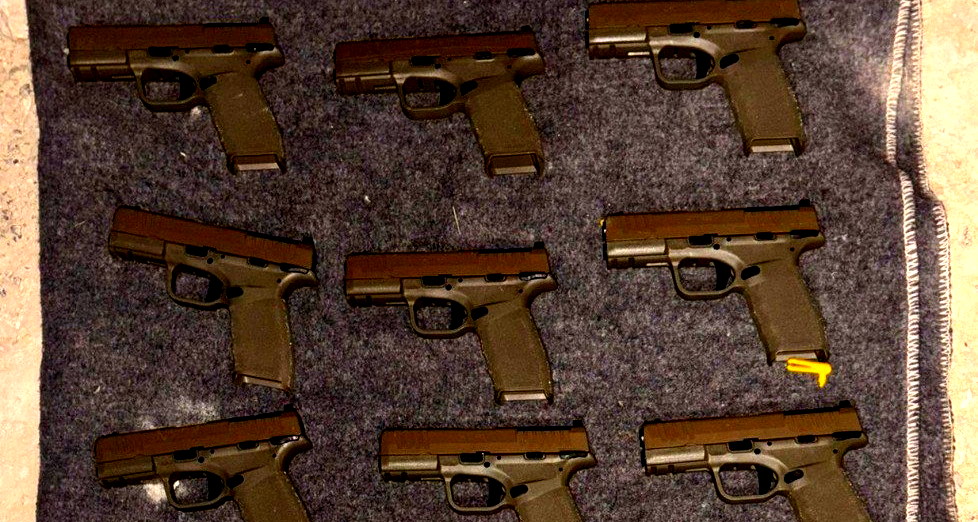 الجيش الإسرائيلي يضبط طائرة مسيرة تحمل أسلحة على الحدود الشرقية