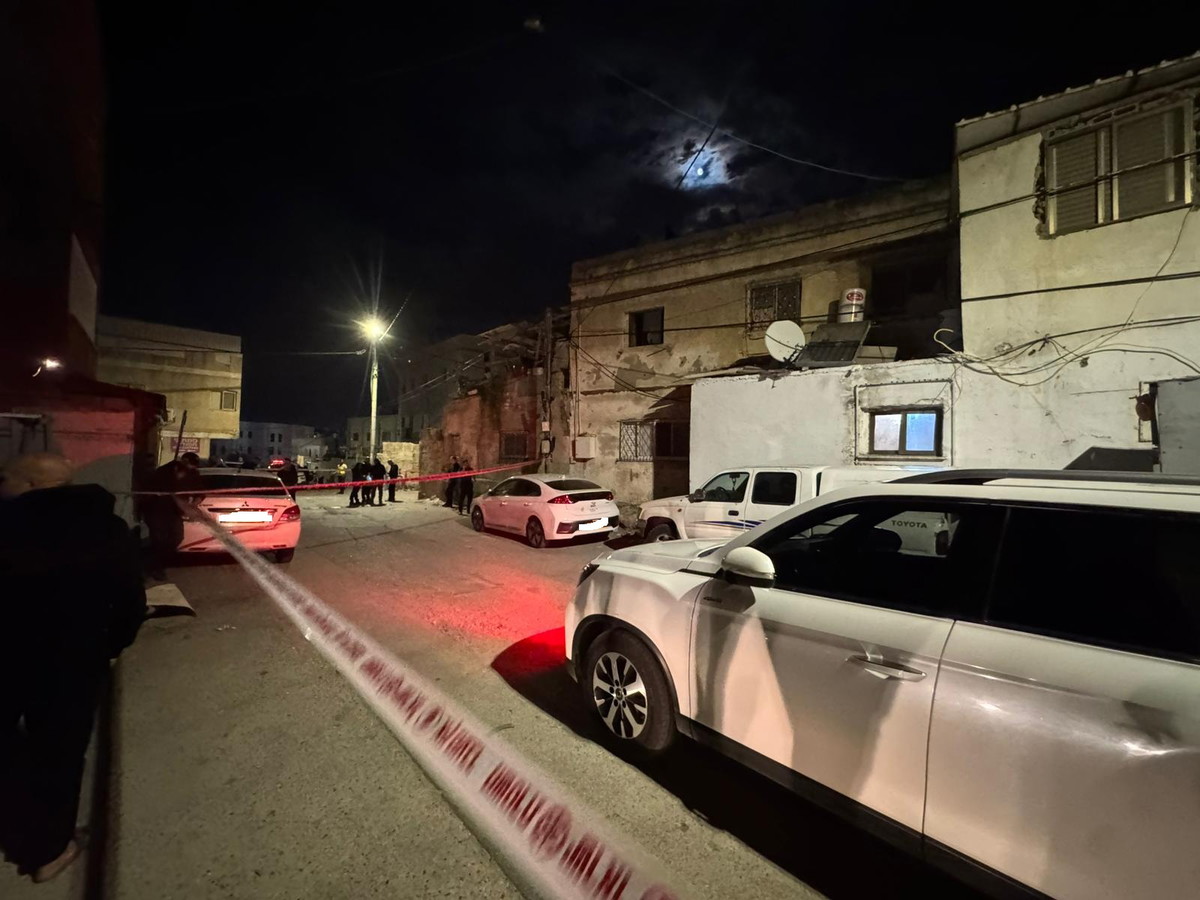 جسر الزرقاء: إصابة رجل بجراح خطيرة إثر تعرضه لإطلاق نار