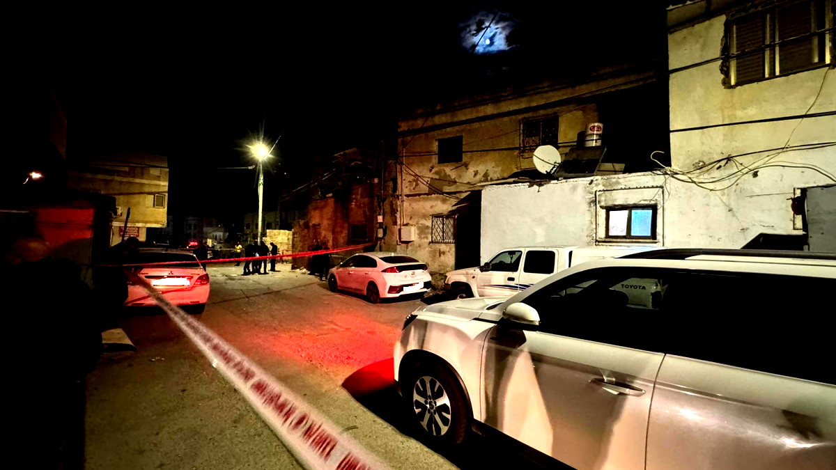 جسر الزرقاء: إصابة رجل بجراح خطيرة إثر تعرضه لإطلاق نار