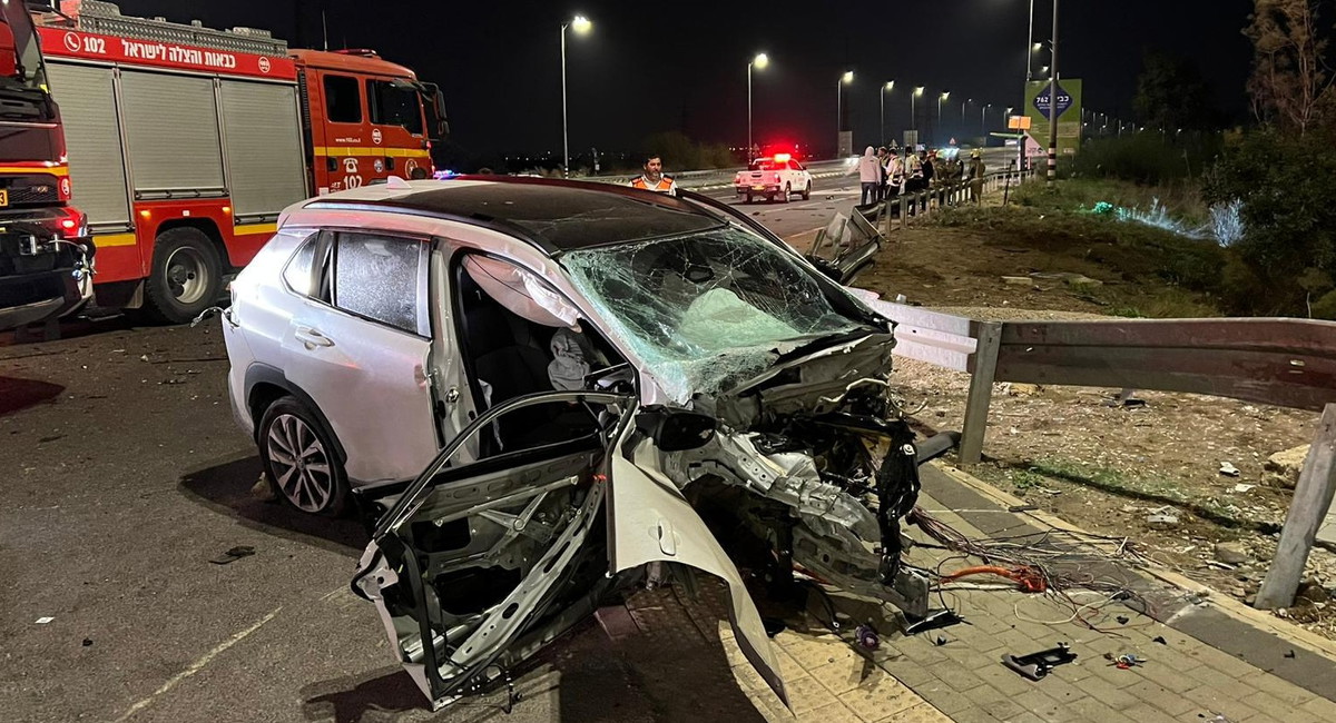 مصرع شاب و5 مصابين بينهم 3 في حالة خطيرة إثر حادث سير مروع على شارع 70 بالقرب من حيفا