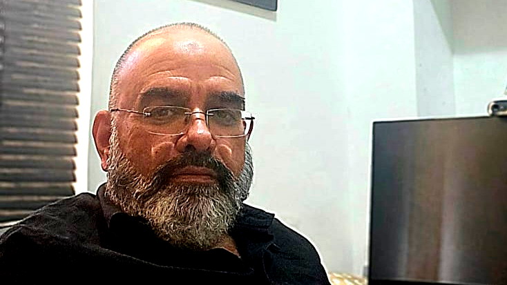 كُن إنسانًا… فالقلب لا يزهر الا بالعطاء