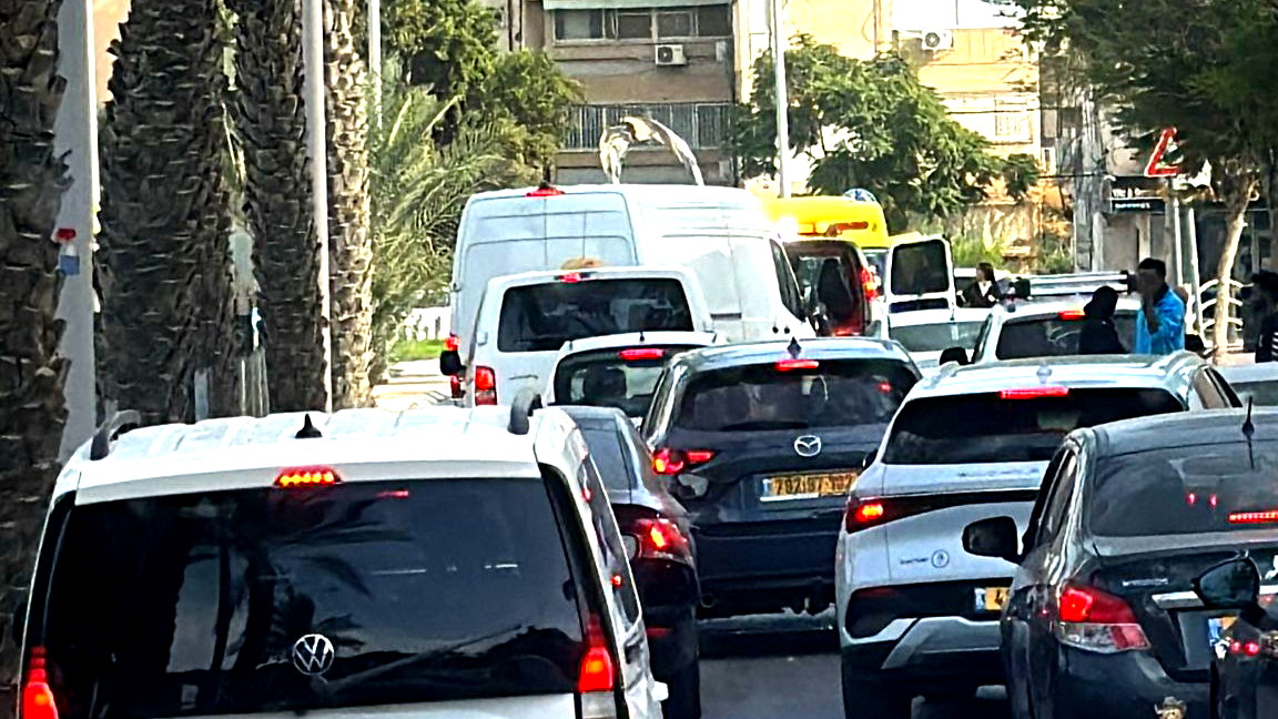  إصابة ثلاثة أشخاص إثر نشوب شجار بين عائلتين أمام المحكمة في بئر السبع... اعتقال خمسة مشتبهين