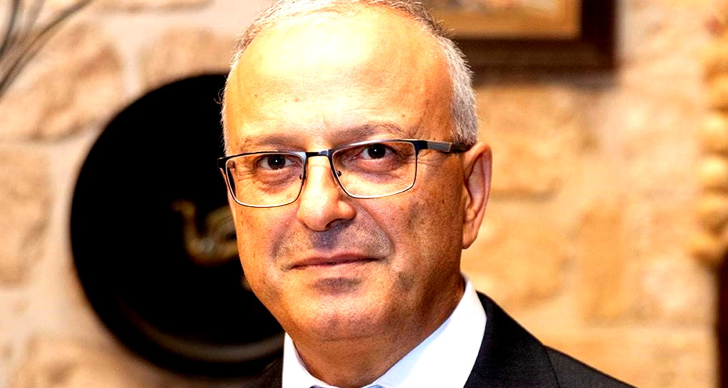 قراءة في كتاب "من عيون القلب والروح - شهادات وتجربة كاهن مهجّر من الجليل" للأب إبراهيم طنوس داود 